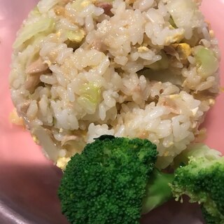 卵とツナのチャーハン